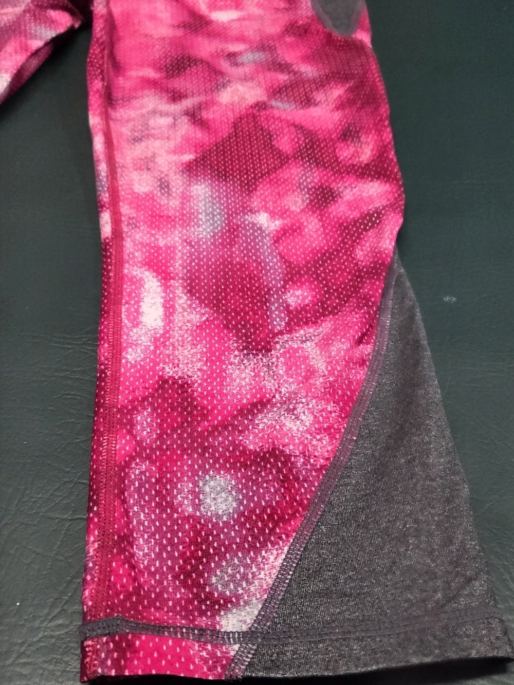 **Calvin Klein Womens' Pink Tie-Dye Performance Leggings** - Picture 4 of 8